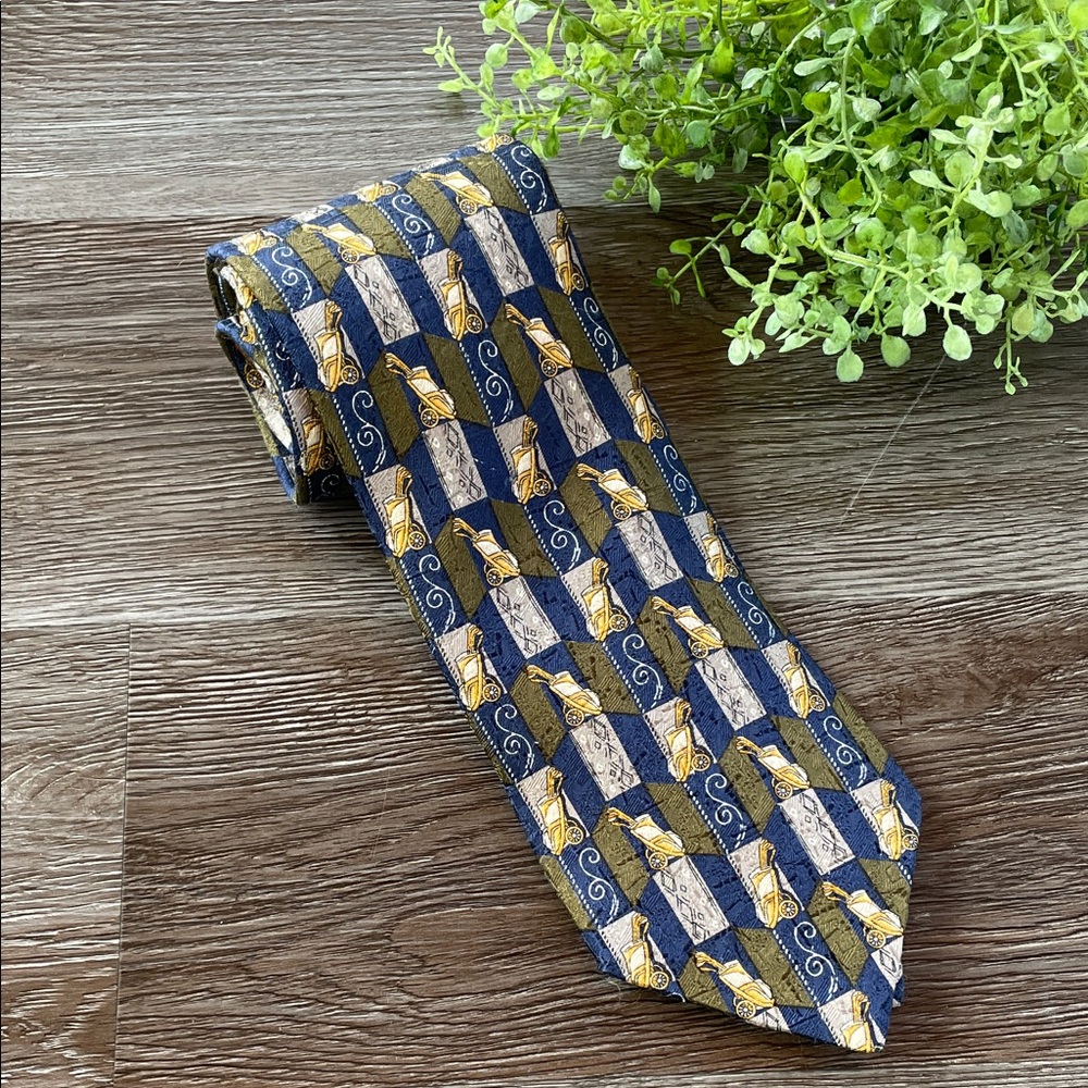 Studio by Fumagalli’s 100% Silk Tie Men’s Blue and Gold Golf Patterned